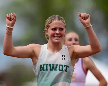 Niwot girls storm to sixth straight 4A state track title: “Our heavy hitters really hit hard”